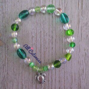 Handmade Green Glass Beaded Bracelet with Turtle Charm